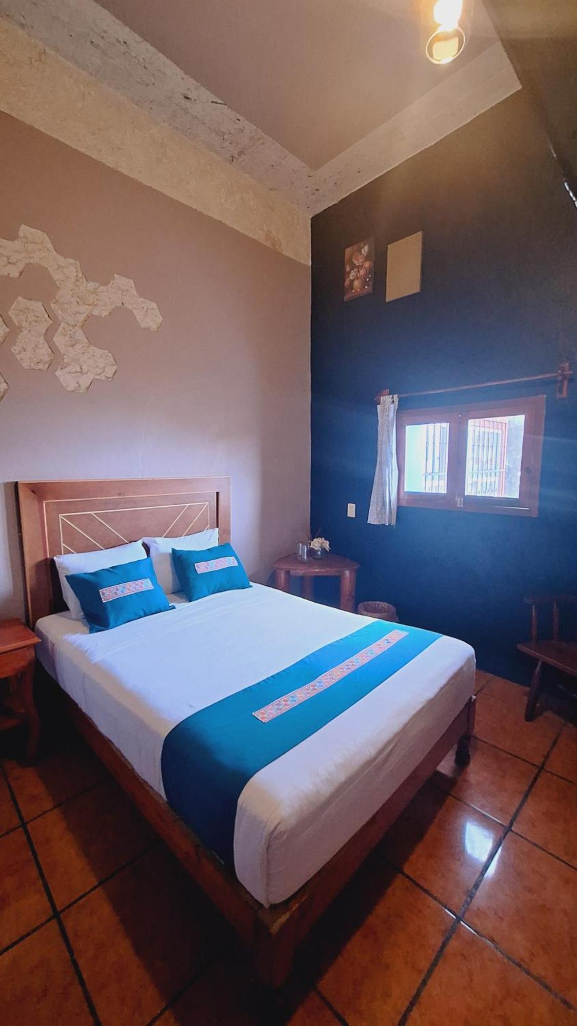 Posada La Plazuela คูเอตซาลันเดลโปรเกรโซ ภายนอก รูปภาพ